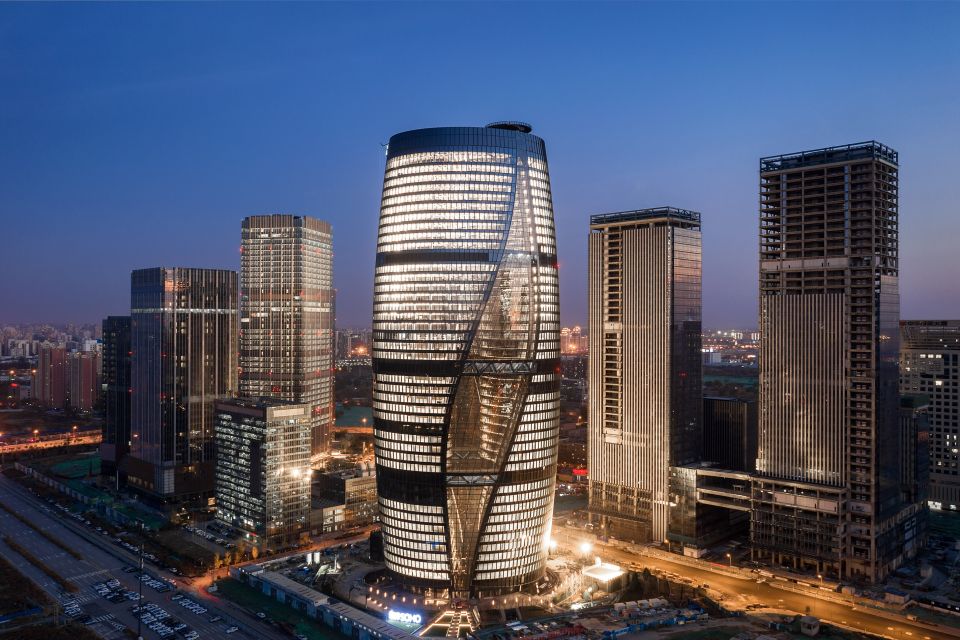 Leeza SOHO, designed by Zaha Hadid Architects. Copyright AsAuSo, CC BY-SA 4.0, via Wikimedia Commons