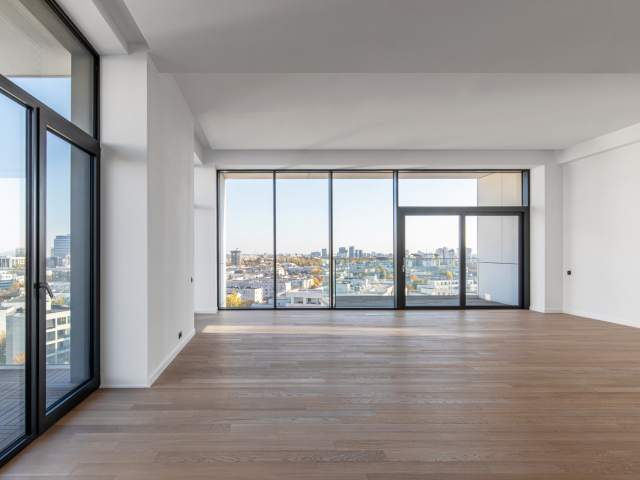 Penthouse cu 4 camere de vânzare în One Herăstrău Towers