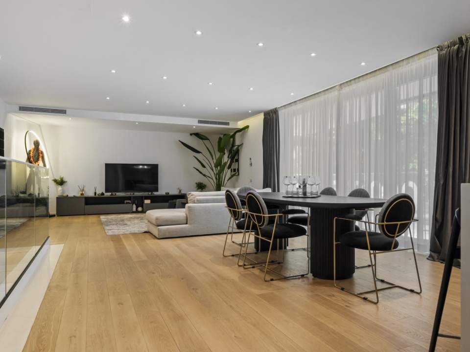 Duplex cu 4 camere de vânzare în One Charles De Gaulle, Primăverii, Sector 1