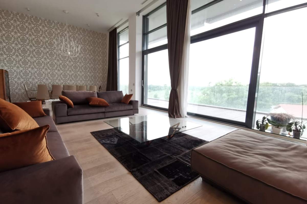 4 Bedroom Penthouse For Sale In One Floreasca Lake