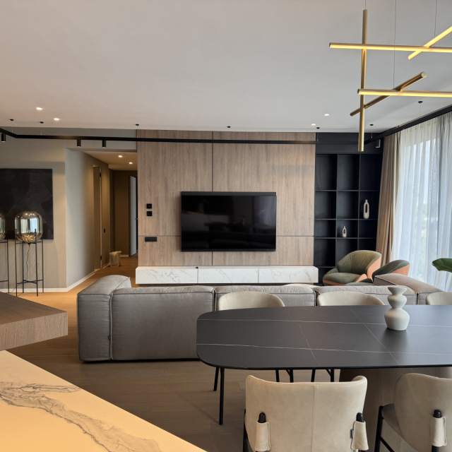 Apartament cu 4 camere de închiriat în One Floreasca Vista, București
