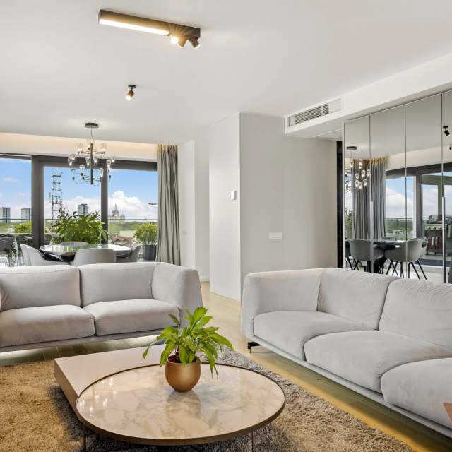 Duplex cu 4 camere de vânzare în One Herăstrău Plaza, Herăstrău, București