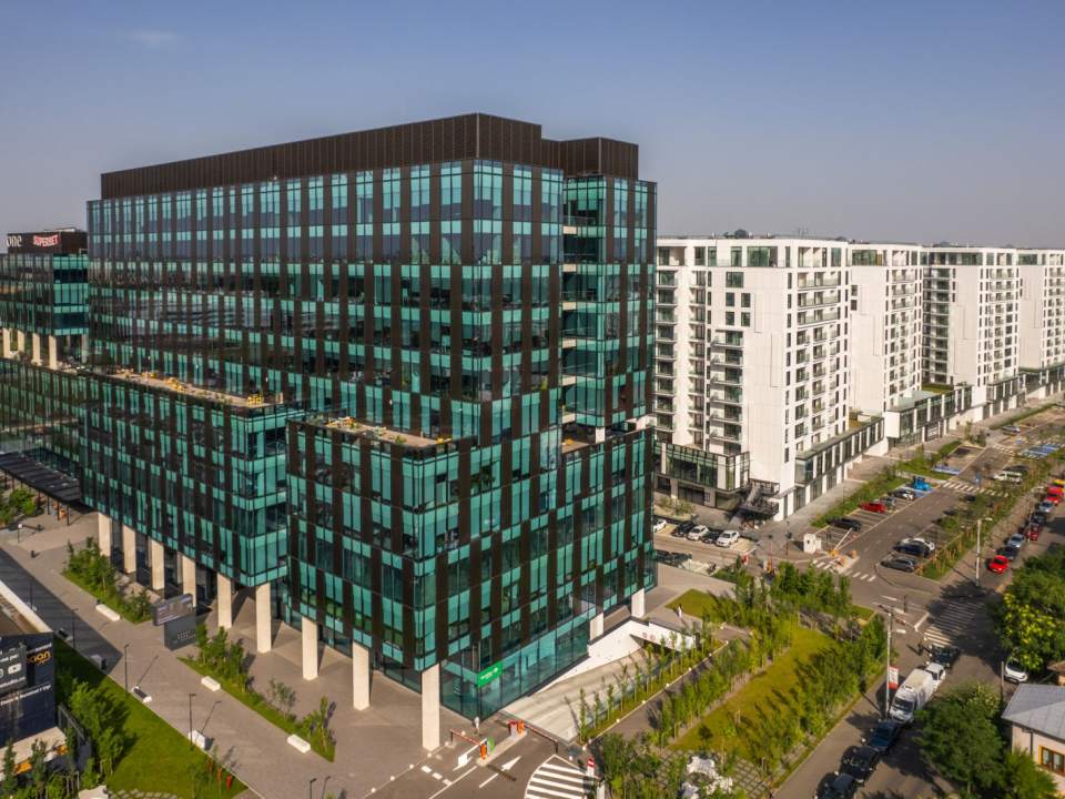Apartments, commercial spaces and office spaces in One Cotroceni Park