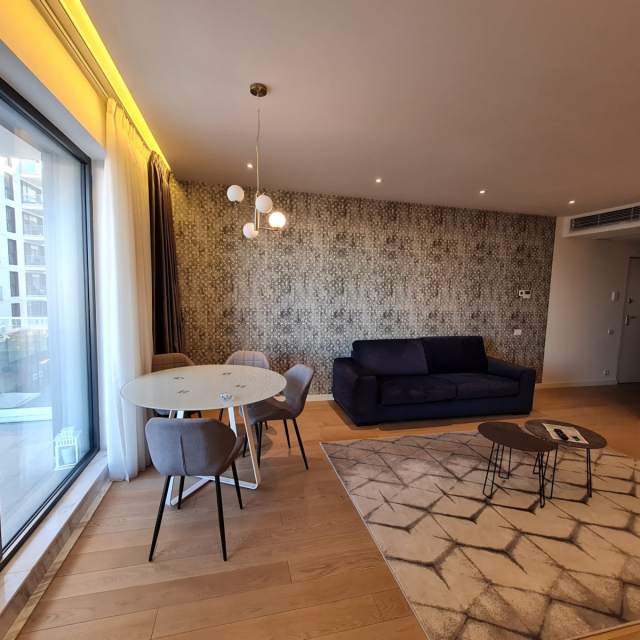 Apartament cu 3 camere de închiriat în One Herăstrău Plaza, București