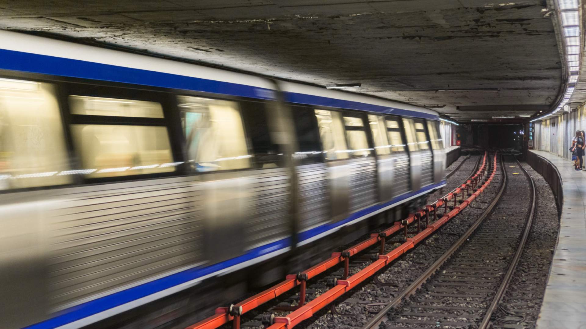Istoria metroului din București