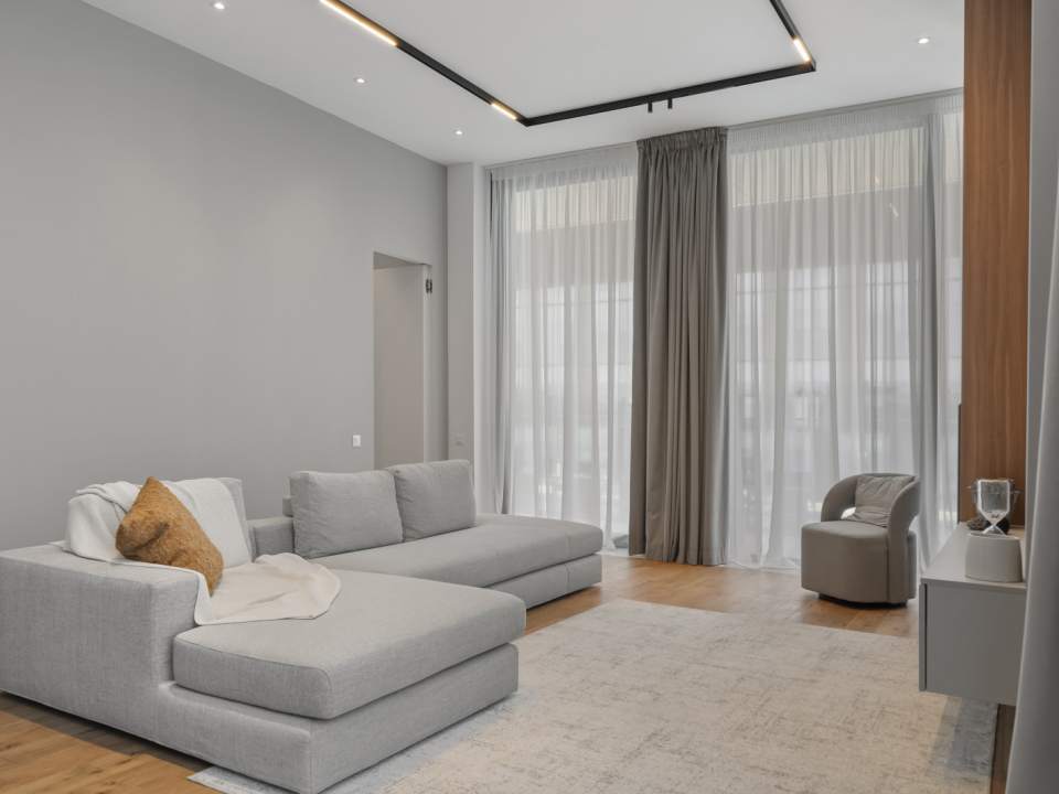 Penthouse cu 4 camere de vânzare în One Cotroceni Park, Cotroceni, Sector 5