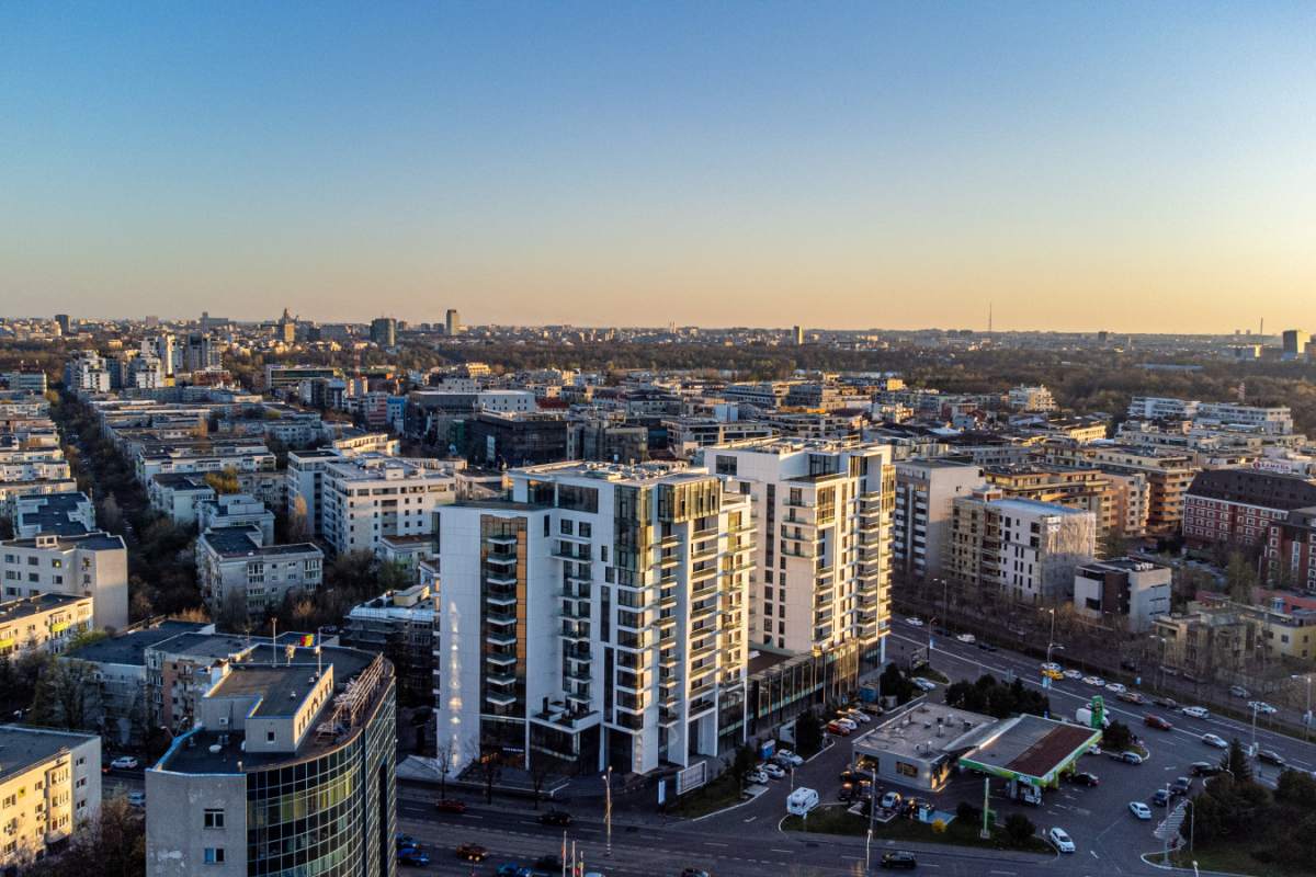 175.4 Sqm Commercial Space For Rent In One Herăstrău Towers