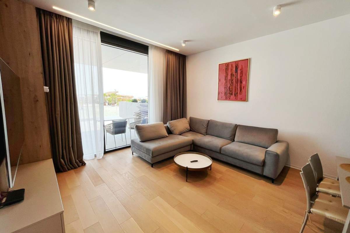 Apartament cu 3 camere de vânzare în One Mamaia Nord