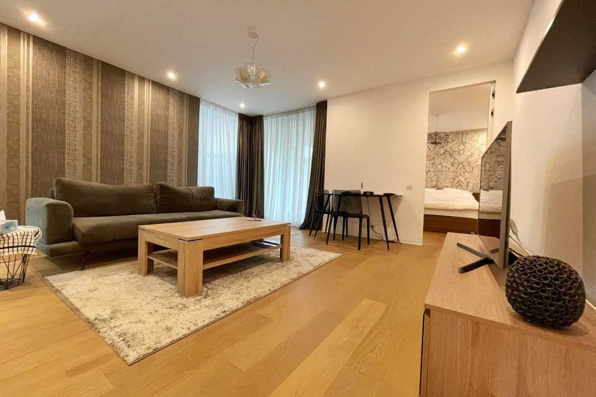 Apartament cu 3 camere de vânzare în One Charles De Gaulle