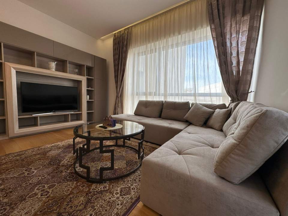 Apartament cu 2 camere de închiriat în One Herăstrău Park, Herăstrău, Sector 1