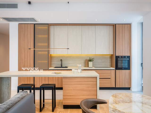 Apartament cu 4 camere de vânzare în One Mamaia Nord, Constanța