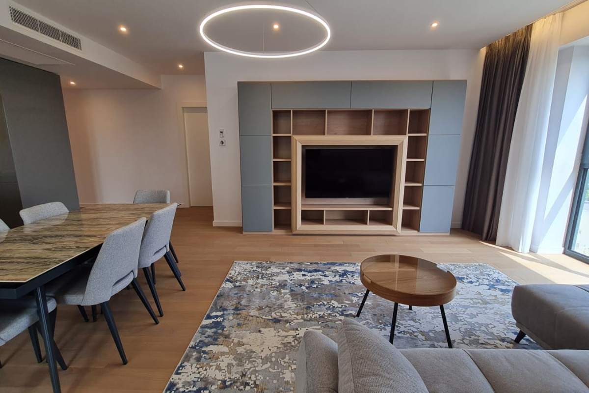 Apartament cu 4 camere de închiriat în One Herăstrău Towers