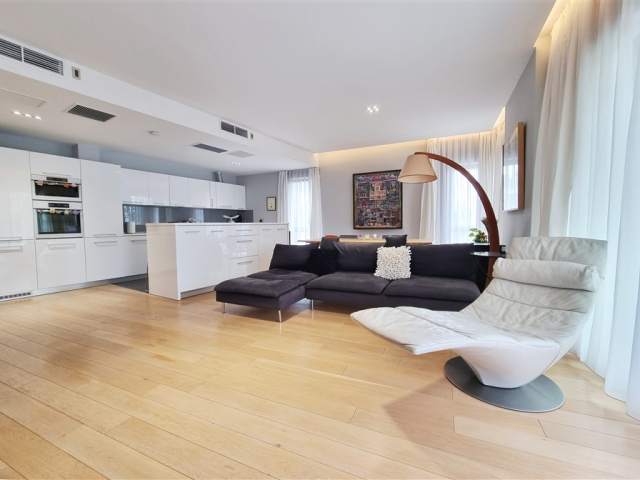 Apartament cu 4 camere de închiriat în One Floreasca Lake