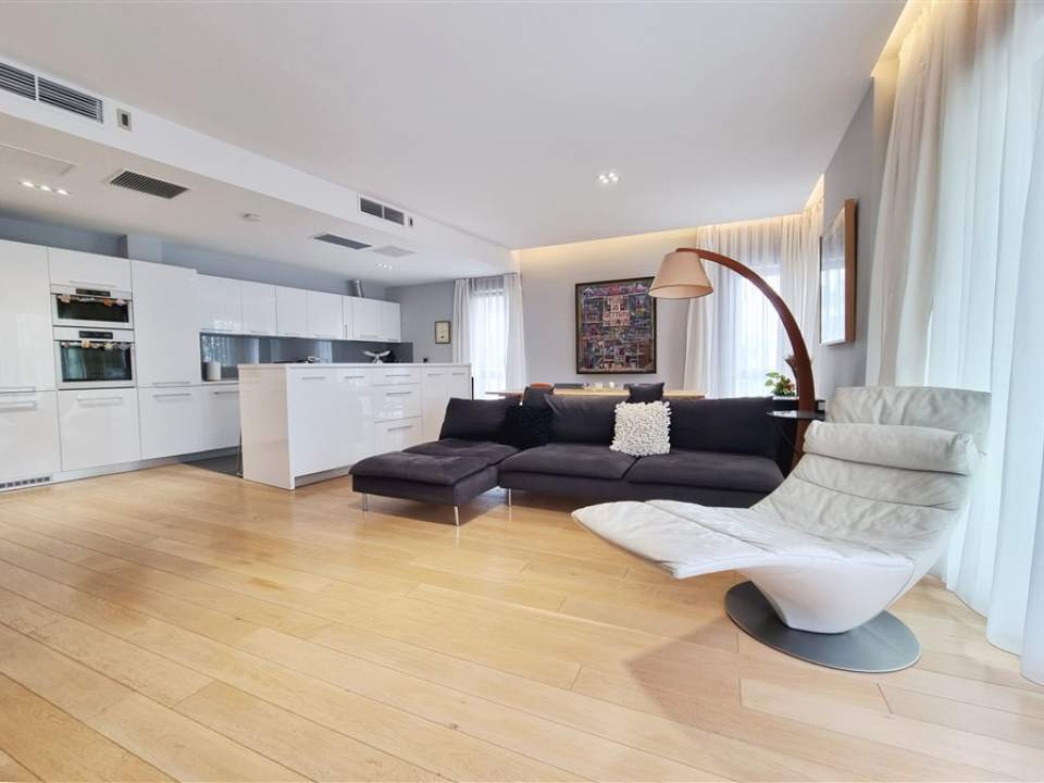 Apartament cu 4 camere de închiriat în One Floreasca Lake, Floreasca, Sector 1