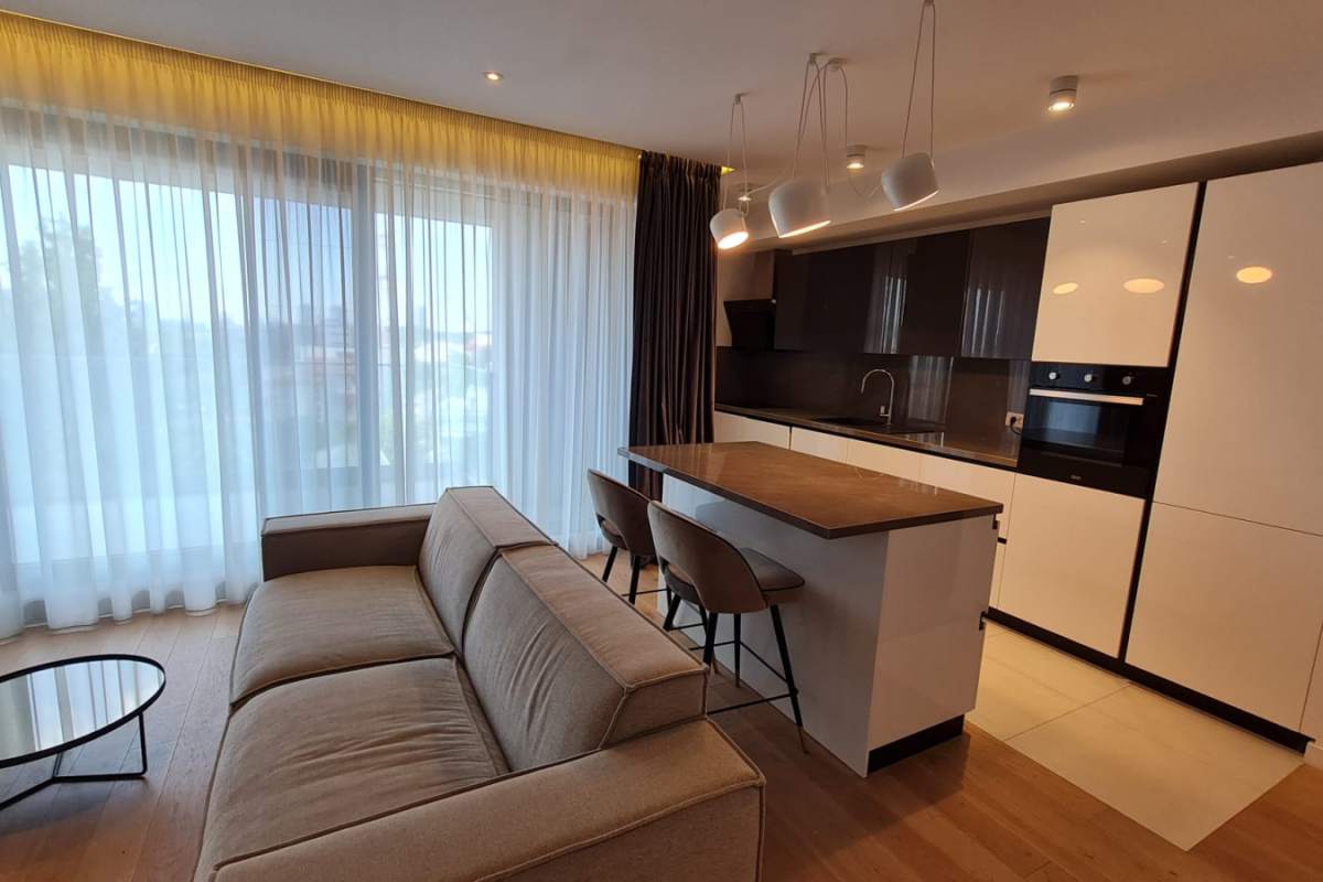 Apartament cu 4 camere de închiriat în One Herăstrău Plaza