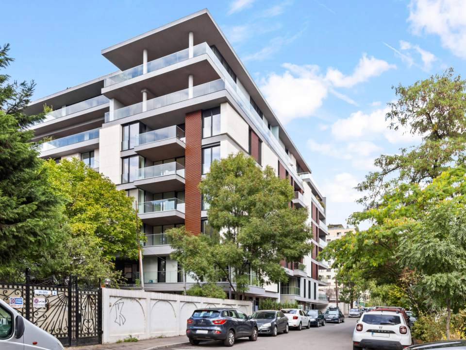 4-Bedroom Garden Apartment in One Floreasca Vista, Floreasca, Sector 1
