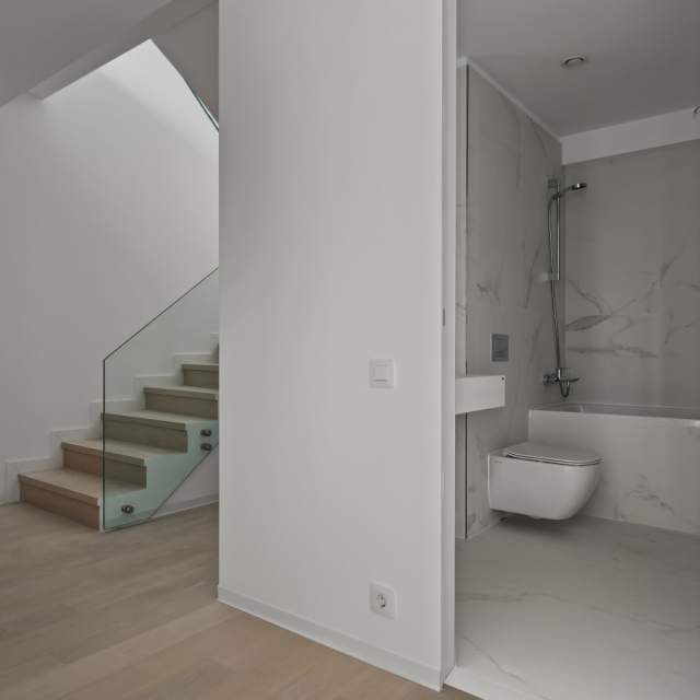 Duplex cu 3 camere de vânzare în One Lake Club, Floreasca, București