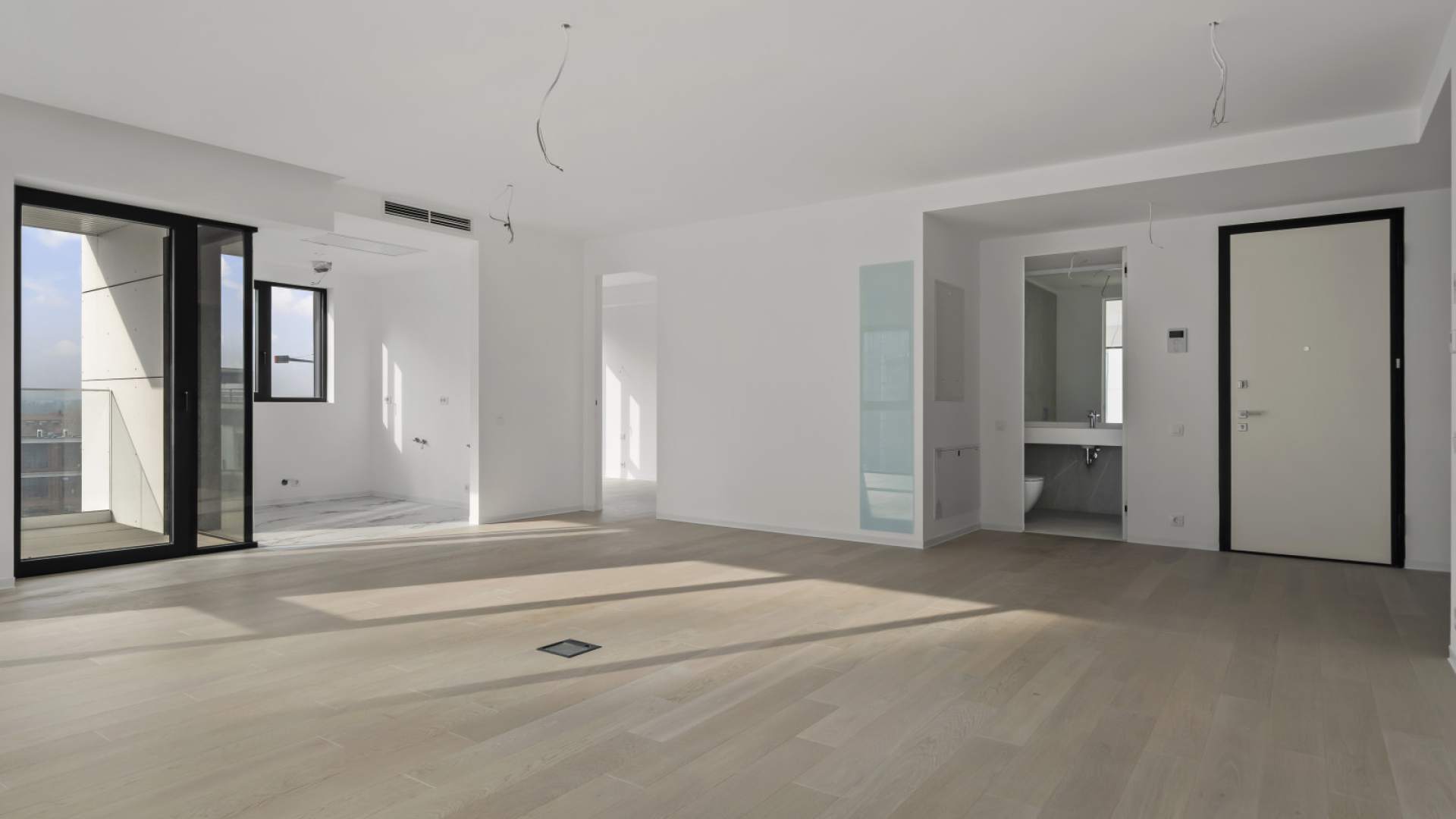 Apartamente cu 5+ camere