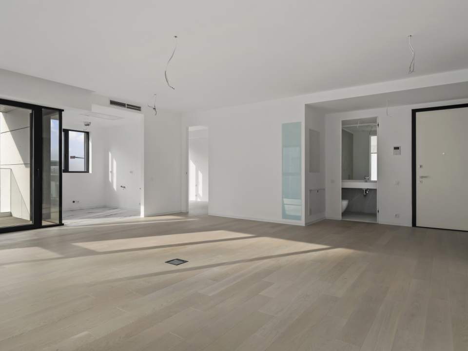 Duplex cu 5 camere de vânzare în One Lake Club, Floreasca, Sector 2