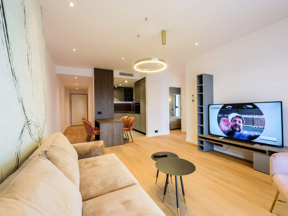 Apartament cu 3 camere de închiriat în One Herăstrău Towers, Herăstrău, Sector 1