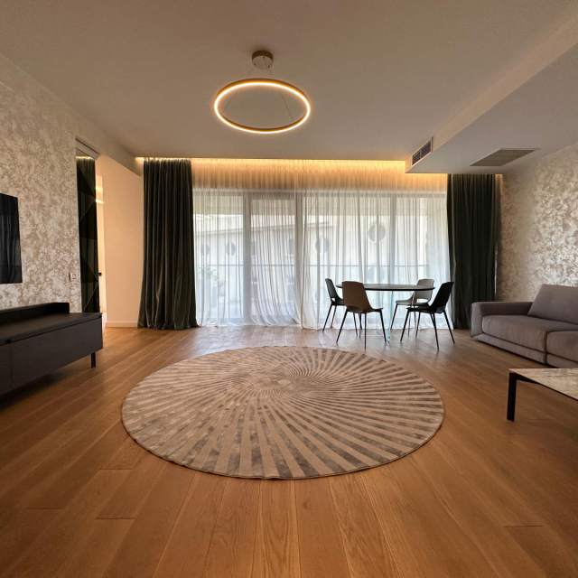 Apartament cu 4 camere de închiriat în One Herăstrău Park, Herăstrău, București