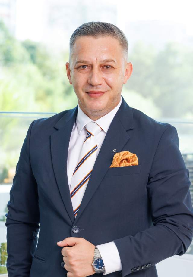 Senior Property Advisor