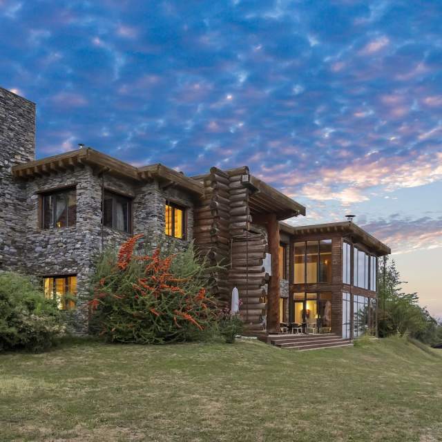 8 Bedroom Villa For Sale In Măgura, Buzău, Măgura, Buzău