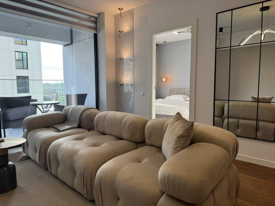 Apartament cu 2 camere de închiriat în One Cotroceni Park, Cotroceni, Sector 5