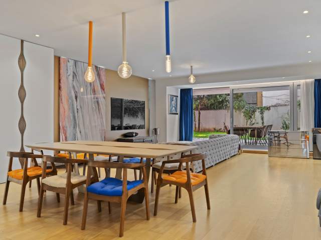 Apartament cu 4 camere și grădină lângă Piața Victoriei