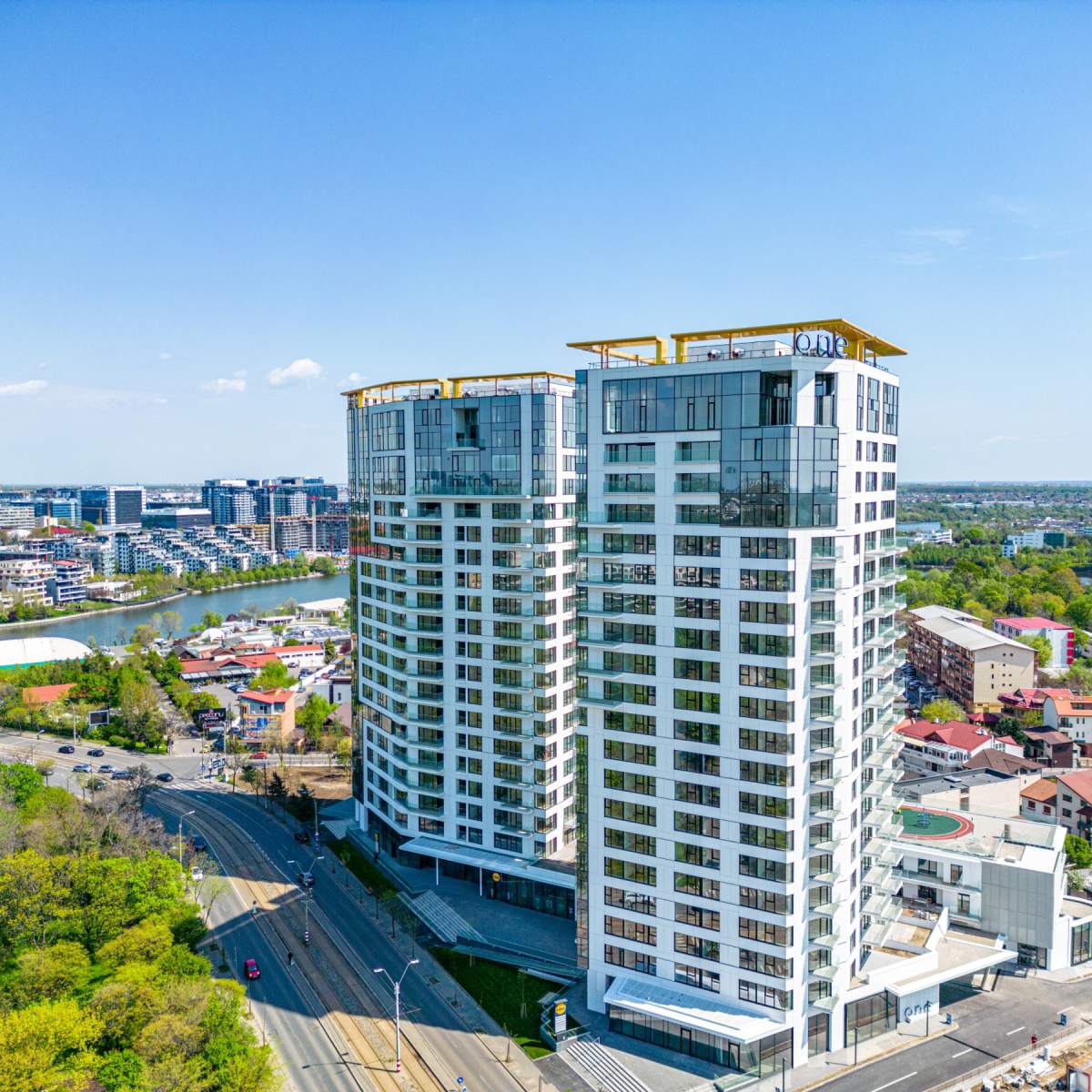 Spațioase, elegante și pline de lumină naturală