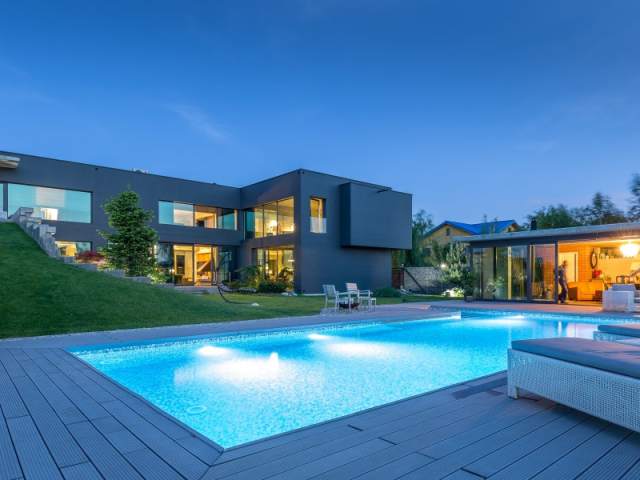 5 Bedroom Villa For Sale In Otopeni, Otopeni