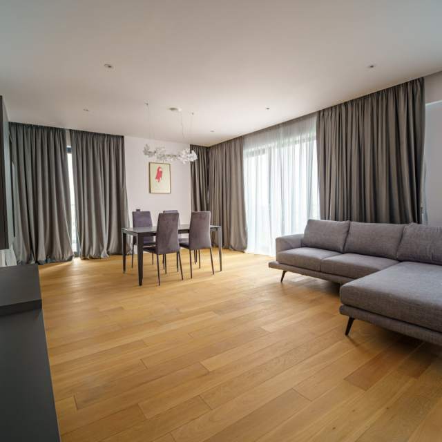 Apartament cu 4 camere de vânzare în One Herăstrău Towers, Herăstrău, București