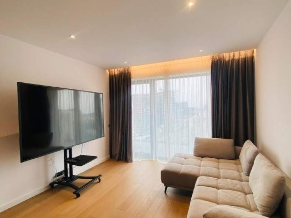 Apartament cu 3 camere de vânzare în One Herăstrău Towers, Herăstrău, Sector 1
