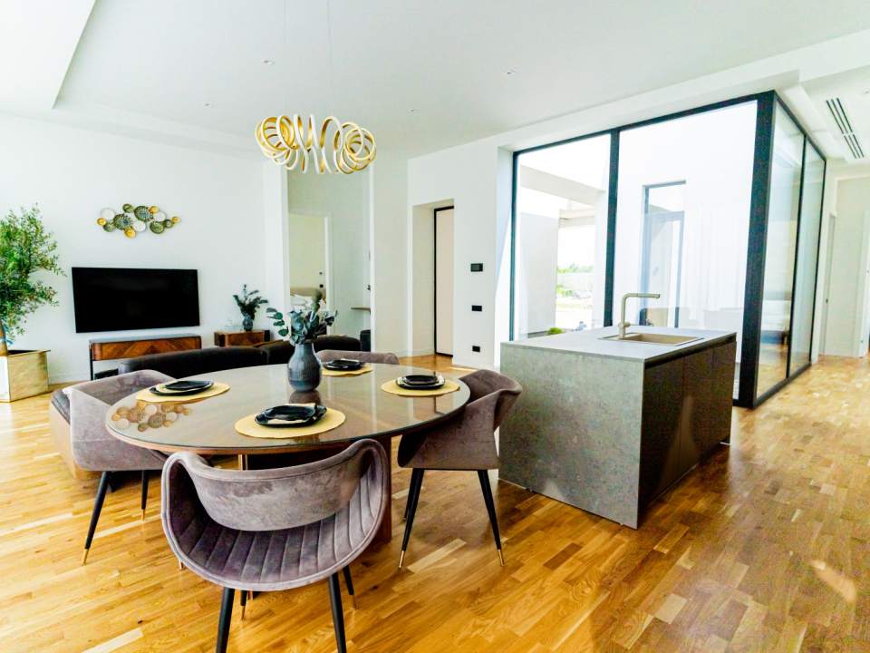 3 Bedroom Villa For Sale In National Golf & Country Club, Niculești