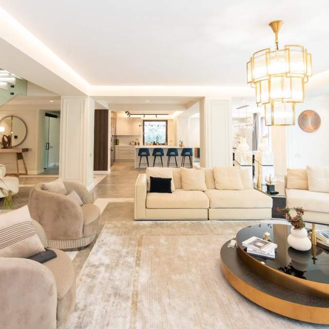 5 Bedroom Villa For Sale