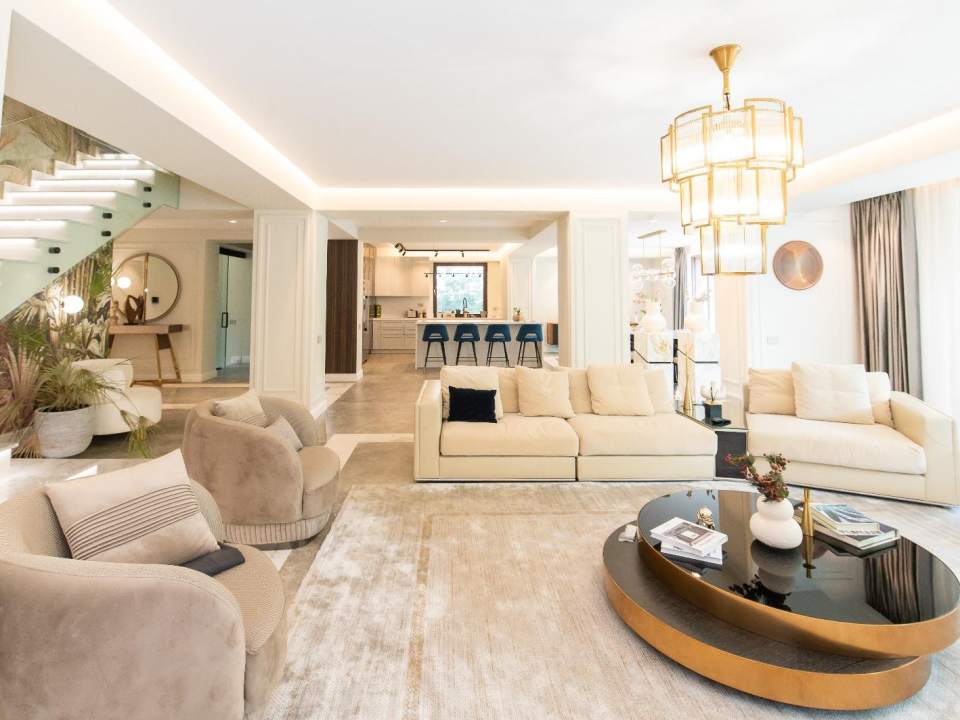 5 Bedroom Villa For Sale