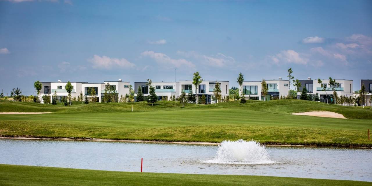 Premieră în România: un concept rezidențial unic pe piața locală se construiește în jurul unui club de golf
