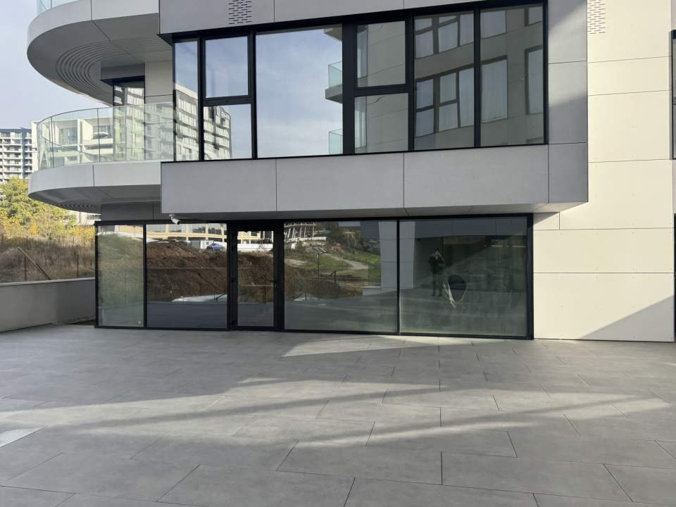 78.5 sqm Commercial Space For Rent In One Lake Club, Floreasca, Sector 2