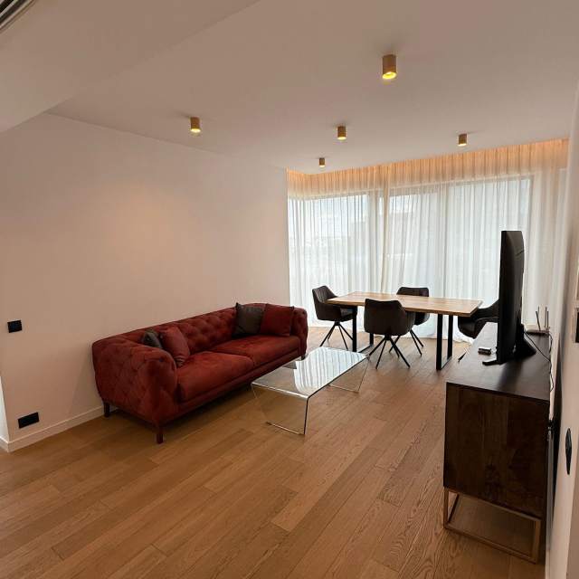 Apartament cu 2 camere de vânzare în One Herăstrău Towers, București