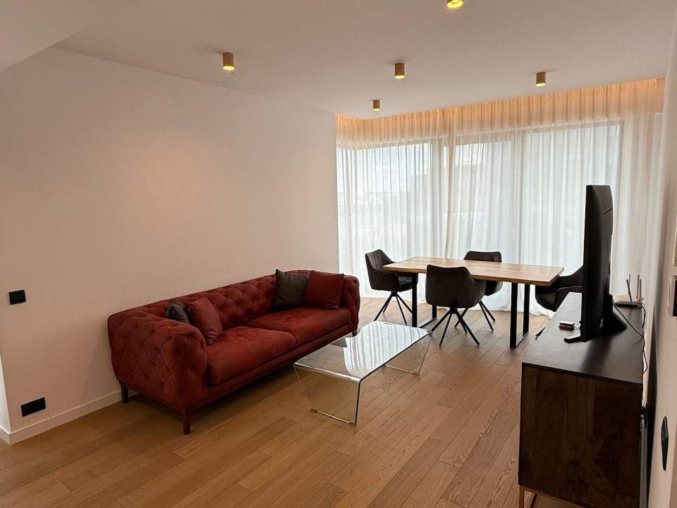 Apartament cu 2 camere de vânzare în One Herăstrău Towers, Herăstrău, Sector 1