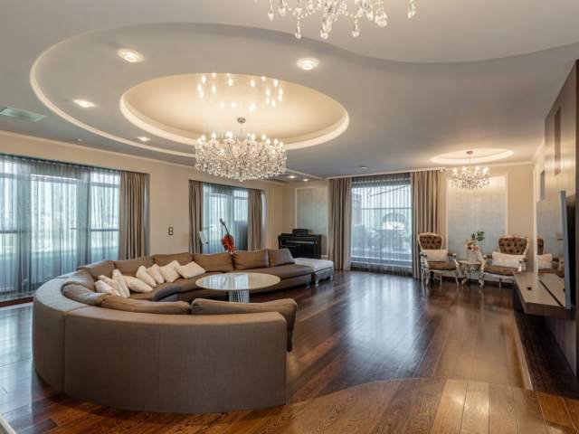 Penthouse cu 5 camere de vânzare