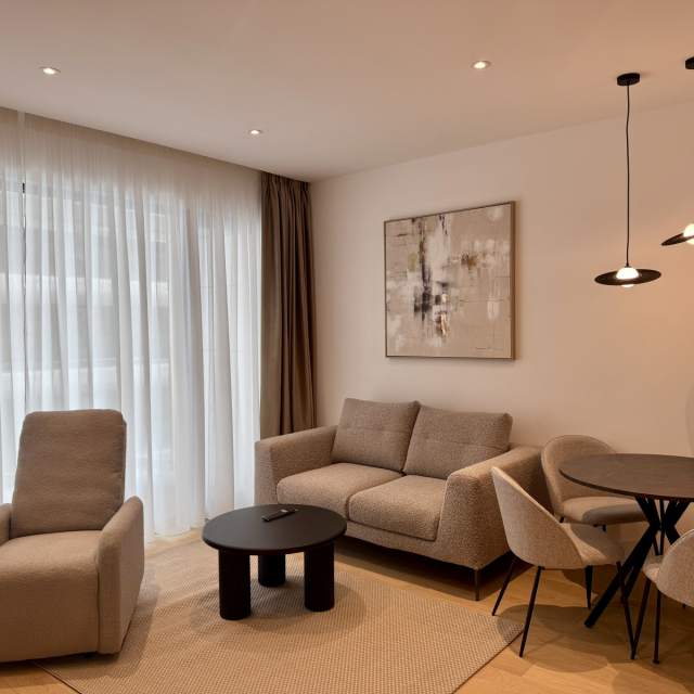 Apartament cu 2 camere de închiriat în One Lake Club, Floreasca, București
