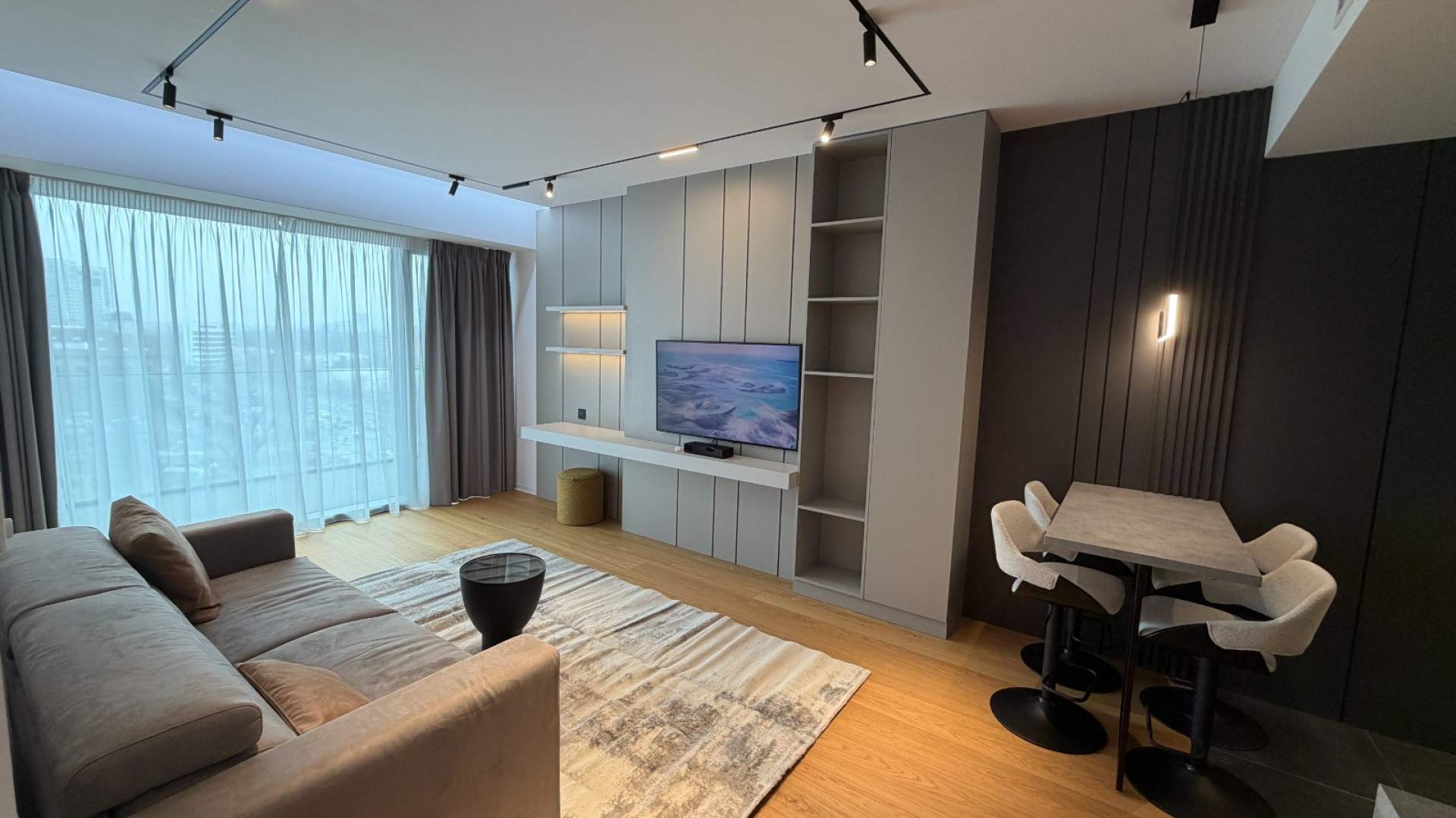 1 Bedroom Apartments