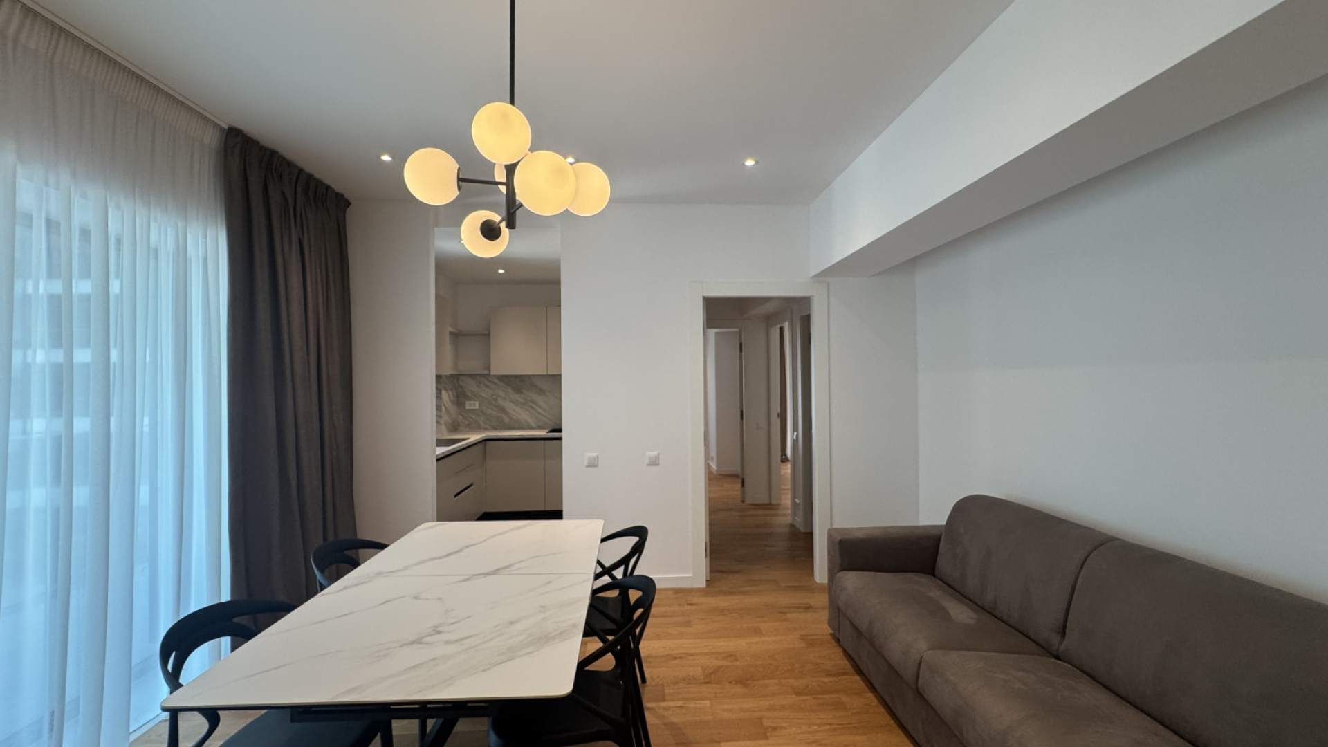 2 Bedroom Apartments