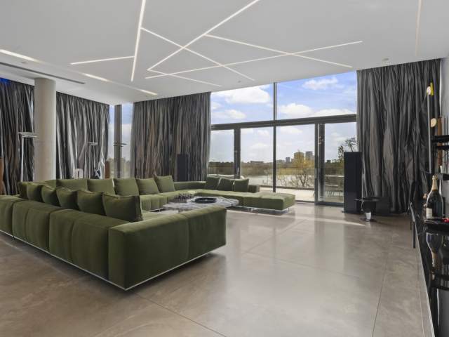 Penthouse cu 3 camere de închiriat în One Floreasca Lake, București