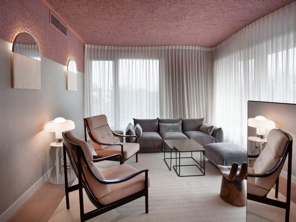 Apartament cu 4 camere de vânzare în ROOM 12, Primăverii
