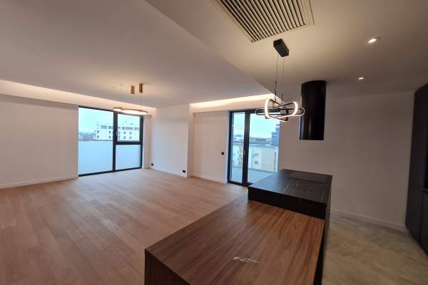 Apartament cu 4 camere de vânzare în One Herăstrău Towers