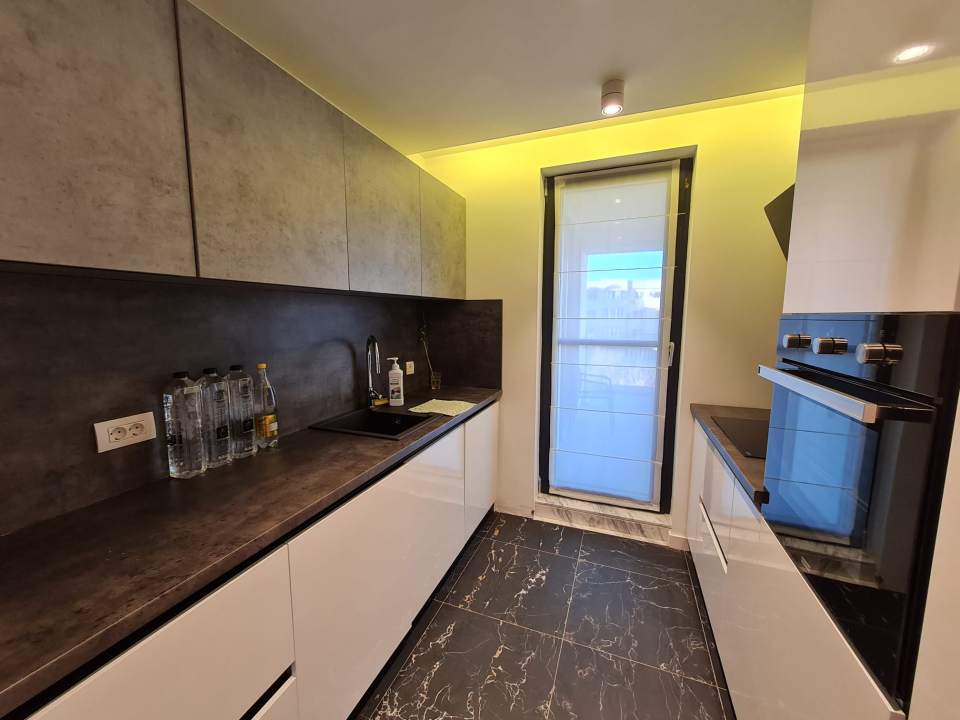 Apartament cu 3 camere de închiriat în One Herăstrău Plaza, Herăstrău, Sector 1 poza nr. 5