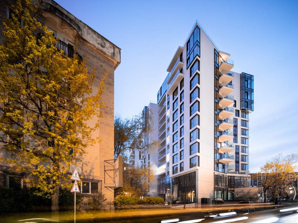 125 sqm Commercial Space For Sale In One Herăstrău Towers, Herăstrău, Sector 1 photo no. 1