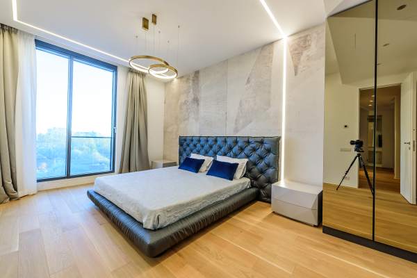 Penthouse cu 4 camere de închiriat în One Mamaia Nord